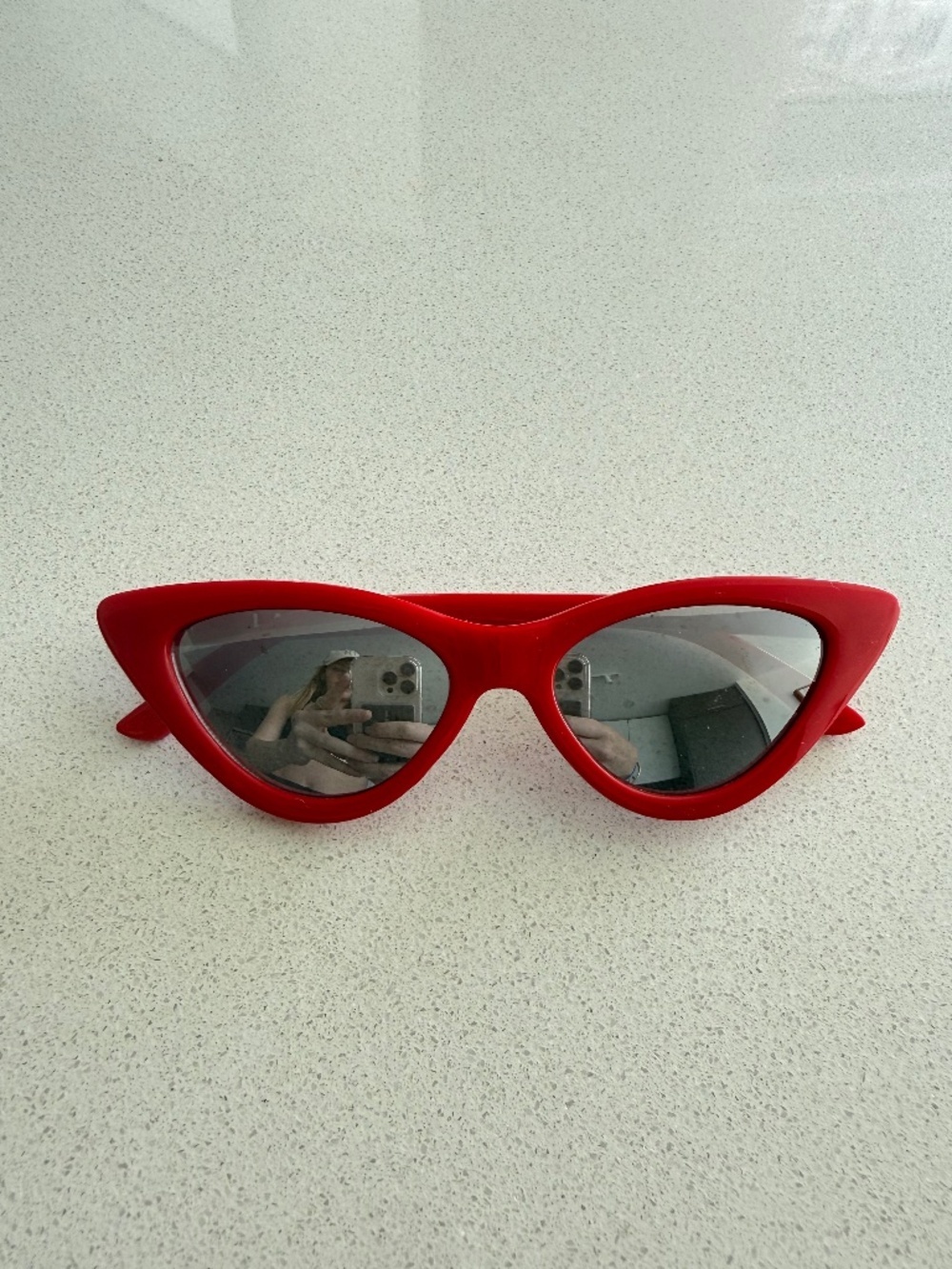 Red Retro Cat Eye Sunglasses – Slim Vintage Fashion Shades Festival Sunglasses